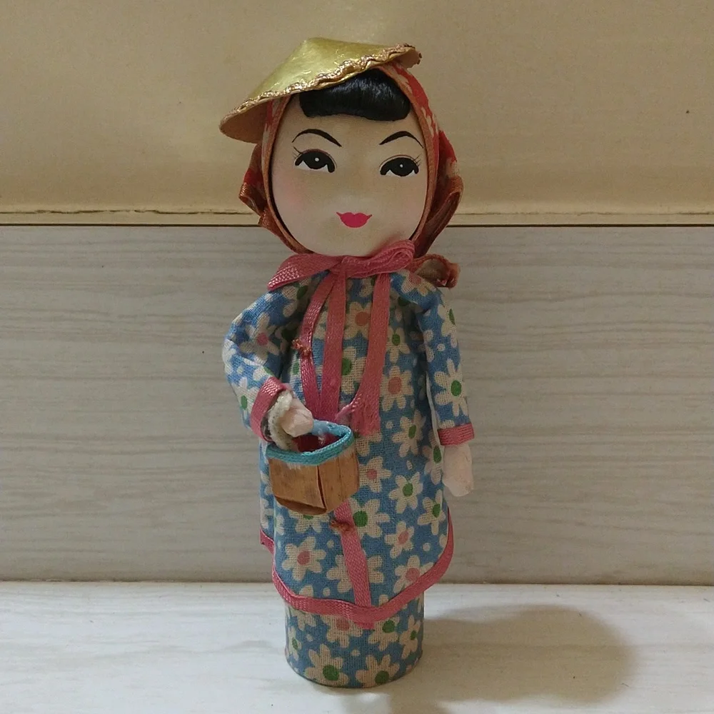 Vintage Chinese Doll, Asia Doll, Wood Doll, Chinese Retro Doll